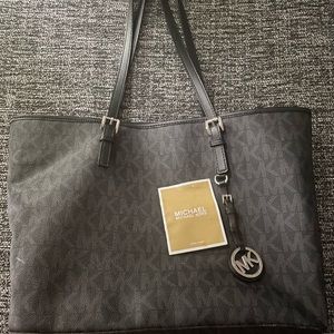 Michael Kors Tote